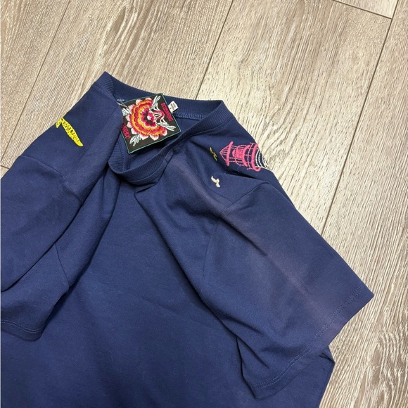 Johnny was  Graphic T-Shirt with Colorful Embroidery - Picture 10 of 12